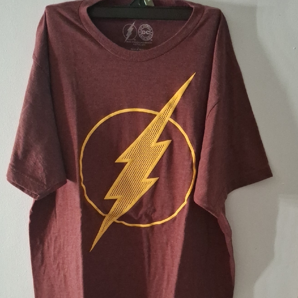 DC Comics Burgundy Tee with Yellow Flash Emblem